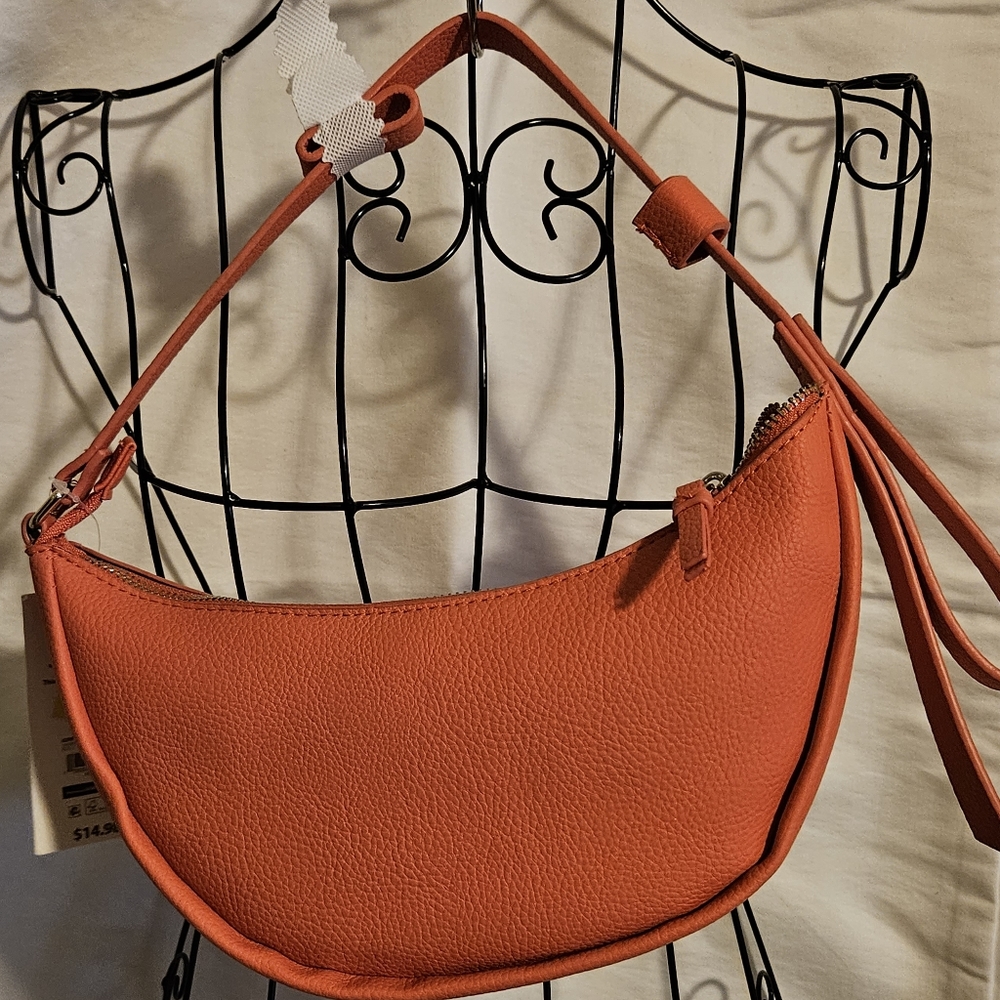 No Boundaries Half-Moon Purse (Orange)